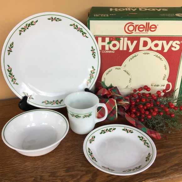 Corelle Holly Days by Corning Vintage 1985 (8) Pieces Total - Picture 1 of 11